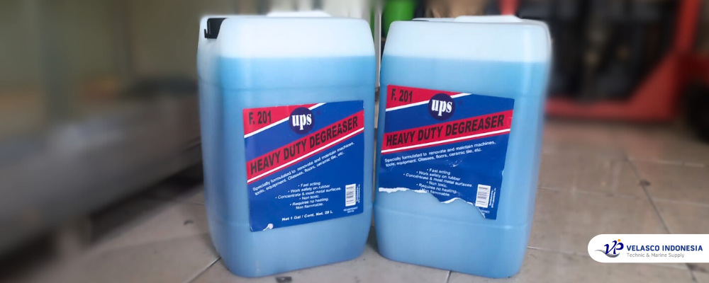 Keunggulan Penggunaan Heavy Duty Degreaser dalam Industri