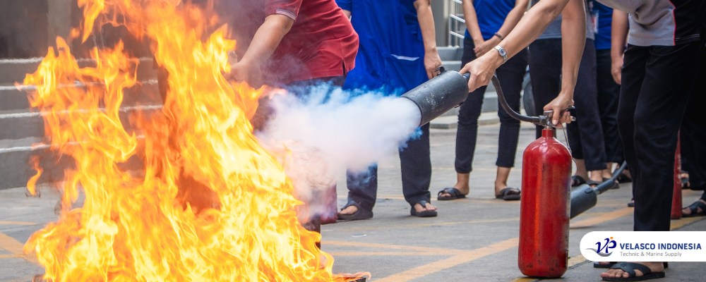 APAR CO2 Alat Pemadam Tanpa Meninggalkan Residu